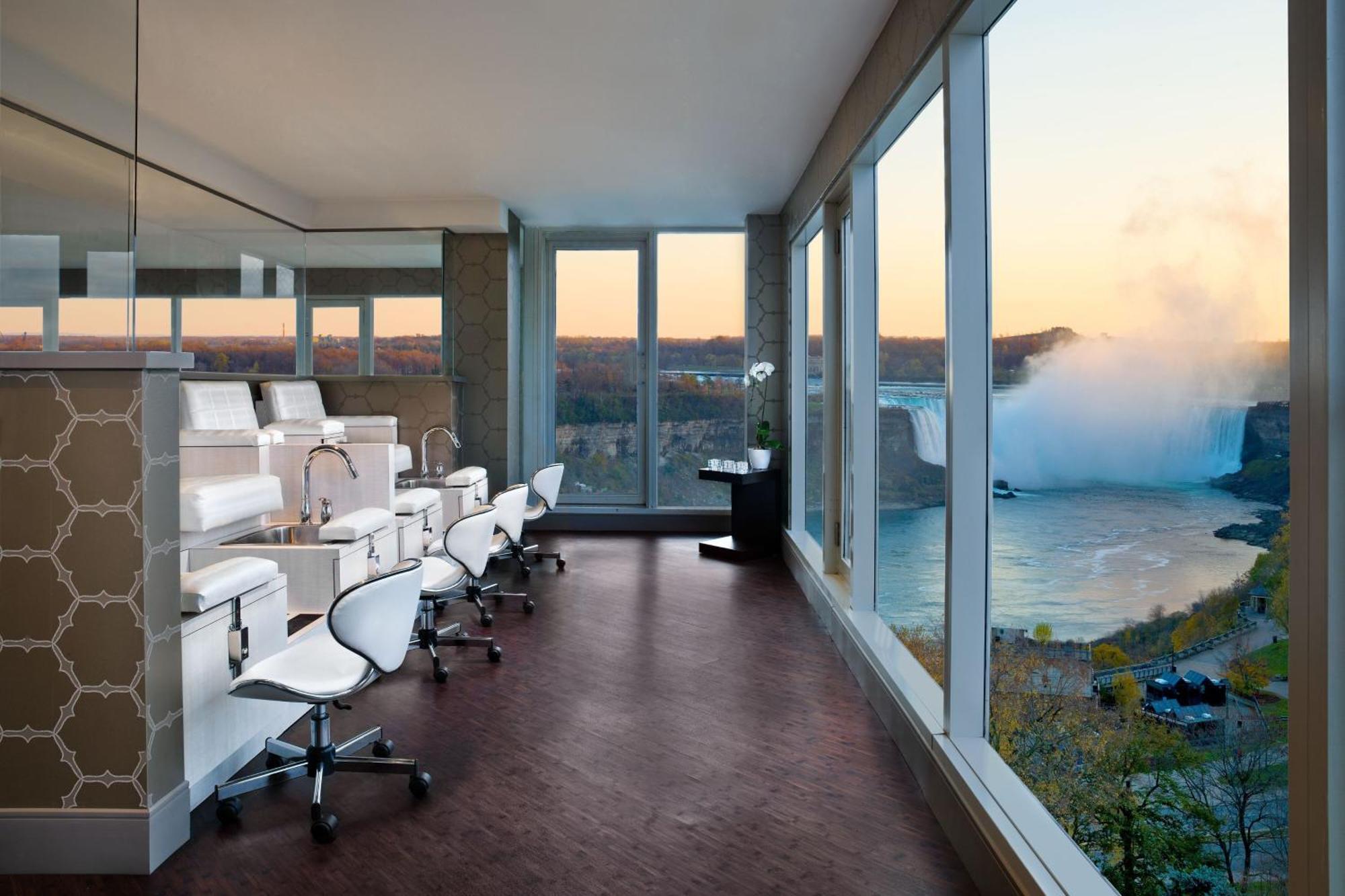 Sheraton Fallsview 4* Niagara Falls