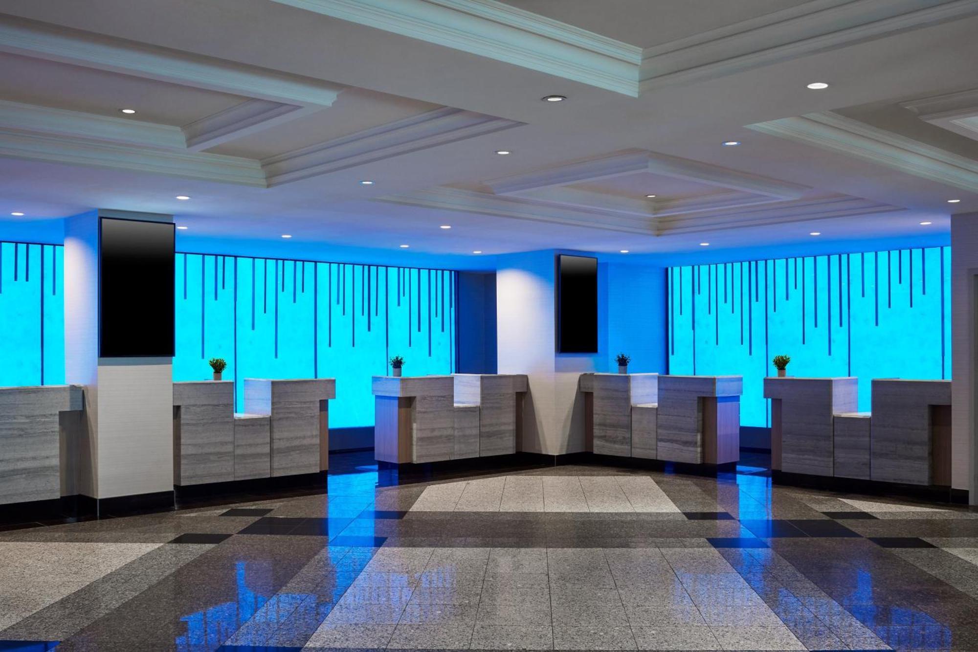 Sheraton Fallsview 4*